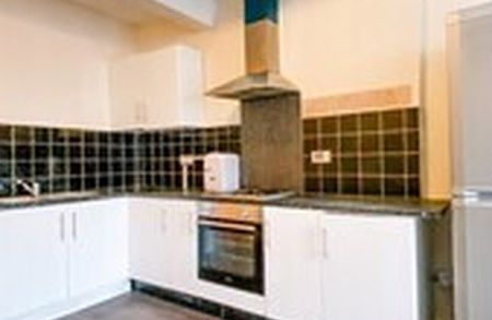 High Street, Dudley, DY1 1PY - Photo 3