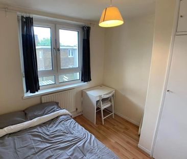 Room in a Shared Flat, Kemp House, EC1V - Photo 2