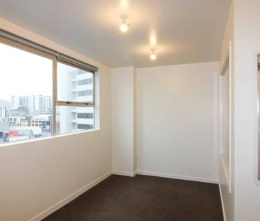 One-Bedroom Apartment in the Heart Wellington Central - Photo 5