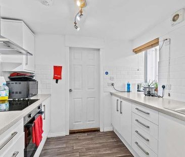 Fellowes Place, Stoke, Plymouth, PL1 - Photo 3