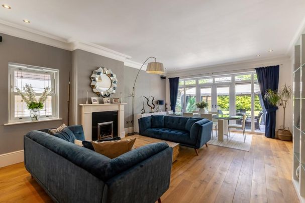 5 bedroom detached house to rent - Photo 1