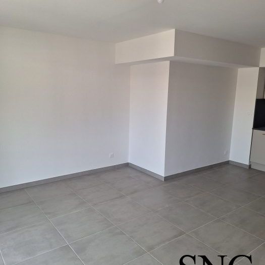 T4 NEUF AVEC BALCON + DEUX PARKINGS - Photo 1