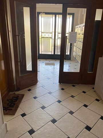 Appartement 2 pièces de 47.04 m² - Chaville Rive Droite - Photo 2