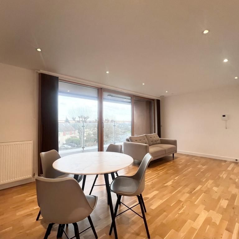 2 bedroom flat to rent - Photo 1