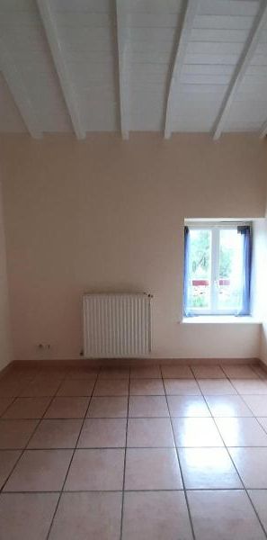 Location Appartement 2 pièces 39m² NEUVILLE SUR SAONE 69250 - Photo 1