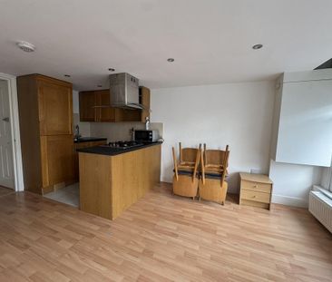 Studio to rent - Photo 5