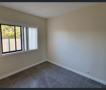 Modern 2 bed granny flat CABRAMATTA - Photo 3