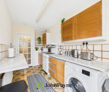 3 bedroom terraced house to rent - Photo 6