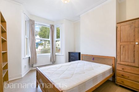 Green Lanes, Turnpike Lane - Photo 5