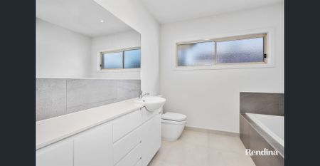 FANTASTIC CITY FRINGE LOCATION - Photo 4