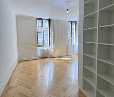 Bel appartement en plein coeur de la Vieille-Ville - Photo 1