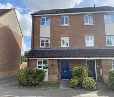 4 bedroom terraced house to rent - Photo 3