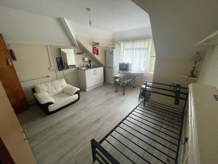 Room in a Shared House, Northfield Road, N16 - Photo 2