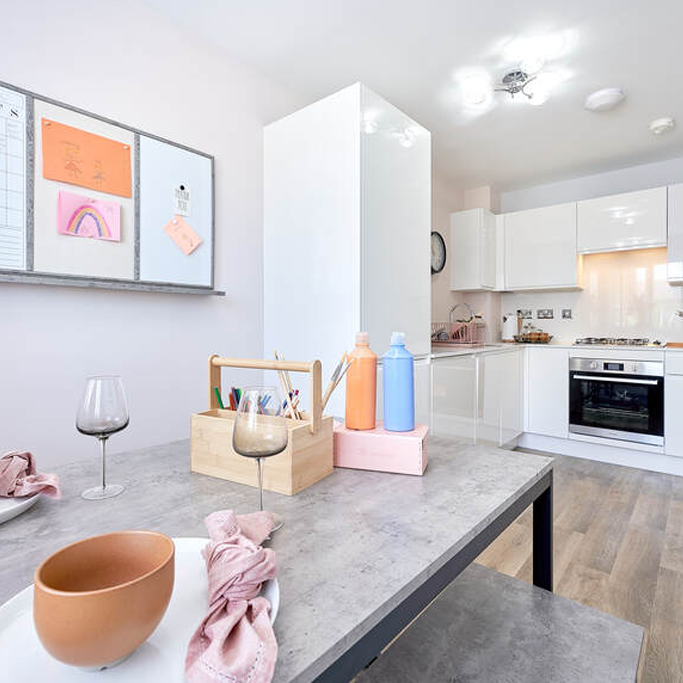 3 bedroom end of terrace house to rent - Photo 1
