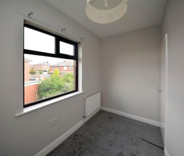 3 bedroom semi-detached house to rent - Photo 6