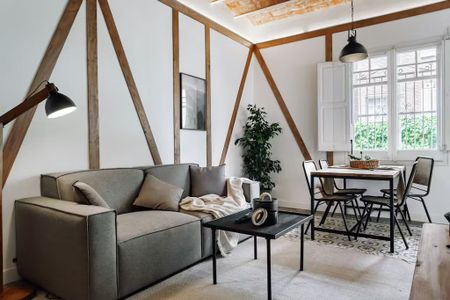 Carrer de les Escoles Pies, Barcelona, Catalonia 08017 - Photo 2