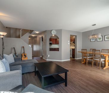 For Lease - 1031 Capreol Street, Orleans - Cumberland and Area, Ont... - Photo 1