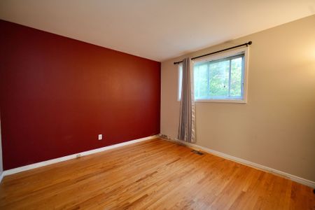 For Lease - 176 Culver Crescent Unit# Main Fl, London East, Ontario - Photo 4