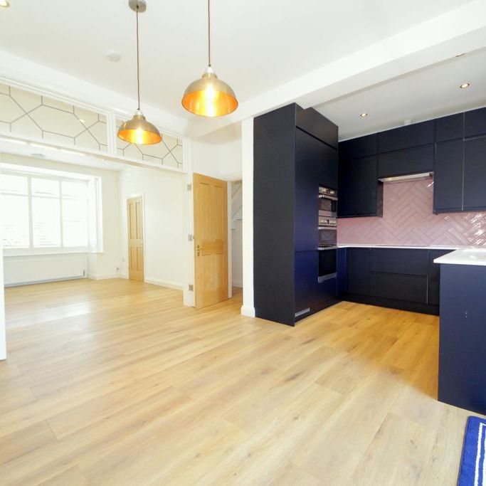 3 bedroom terraced house to rent - Photo 1