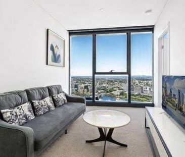 LEVEL 60- Fully Furnished ! Executive Living in the famous Skytower - Photo 3