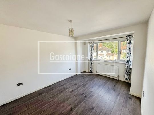 Potters Grove, New Malden - Photo 1