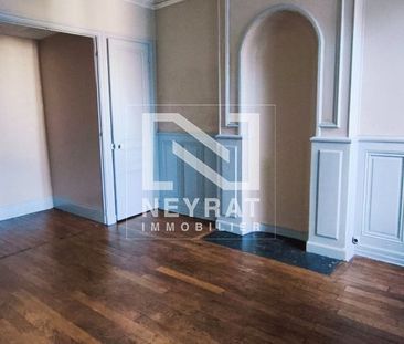 Location Appartement 4 pièces 103m² CHALON SUR SAONE 71100 - Photo 2