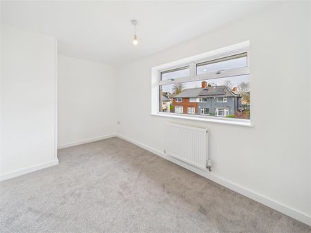 3 bedroom Semi-detached house to rent - Photo 3