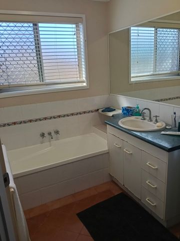 Room for rent from June 27th - Photo 4