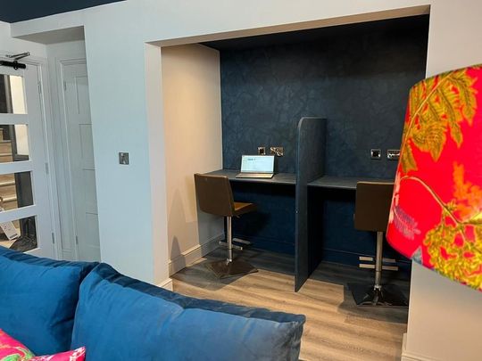 1 bedroom in a house share to rent - Photo 1