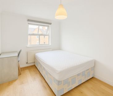 6 Bed Terraced House, Parnell Road, BS16 - Photo 2