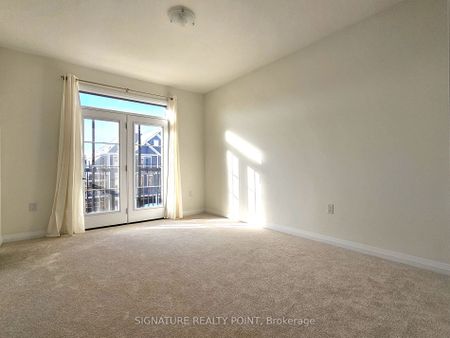 Townhouse For Lease | X8120928 - Photo 5