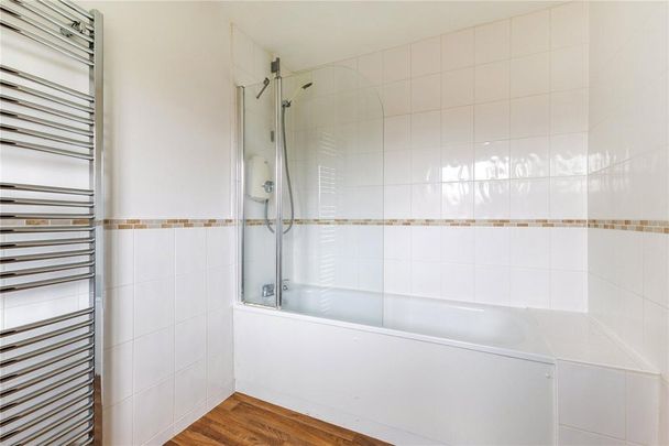 4 bedroom detached house to rent - Photo 1