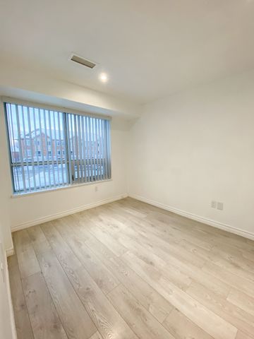 For Lease - 4600 Steeles Avenue Unit# 202, Markham, Ontario - Photo 2