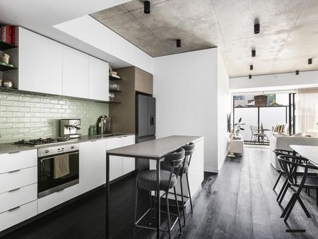 Modern 2-Bedroom Apartment in Prime Hawthorn Location - Photo 5