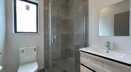 Brand new 4 Bedroom Home in Helensville! - Photo 2