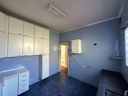 Casa com 5 quartos e 250m² para alugar em Petrópolis, Porto Alegre. - Photo 3