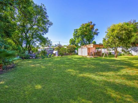 3-Bedroom Home in South Tamworth - Photo 3