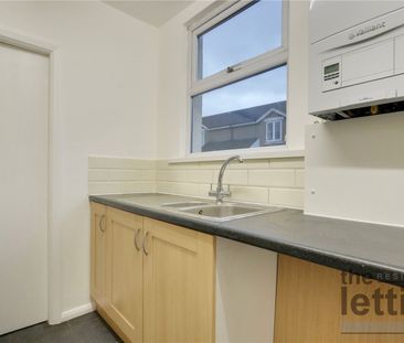 Wellington Avenue, London, N9 0RP - Photo 3