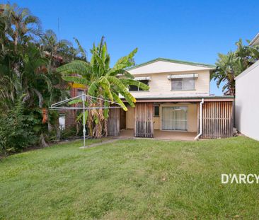 12 BEAUFORT ST - Photo 2