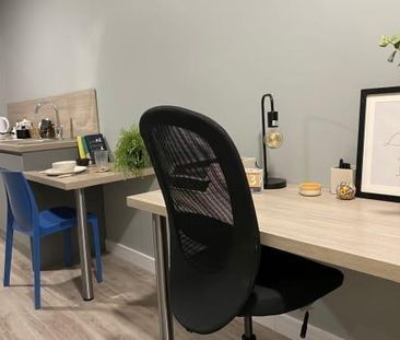 Studio to rent - Photo 1