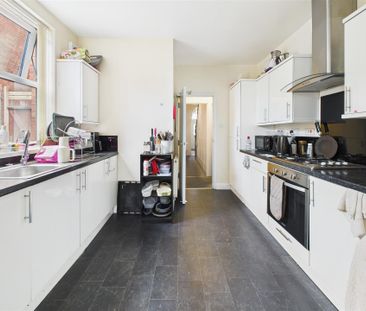 1 bedroom House share to rent - Photo 6