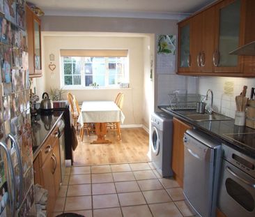 2 bedroom terraced house to rent - Photo 1