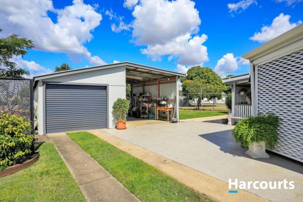 Charming Family Home on a Huge Block - Space, Comfort & Location! - Photo 1