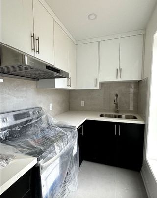 For Lease - 643 Bathurst Street Unit# 101, Toronto, Ontario - Photo 1