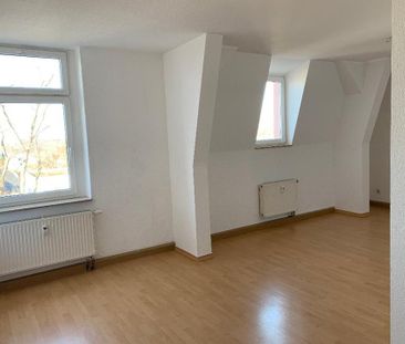 Schöne 3-Zimmer Wohnung im DG in Haus mit großem Garten - Photo 1