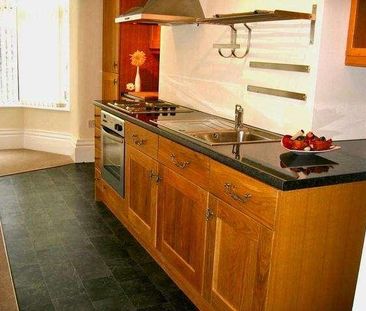 Bingley Road, Shipley, BD18 - Photo 2