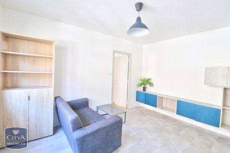 Location Appartement 2 pièces 39m² ST ETIENNE 42000 - Photo 5