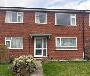 Greenfield Park Drive, York - Photo 6