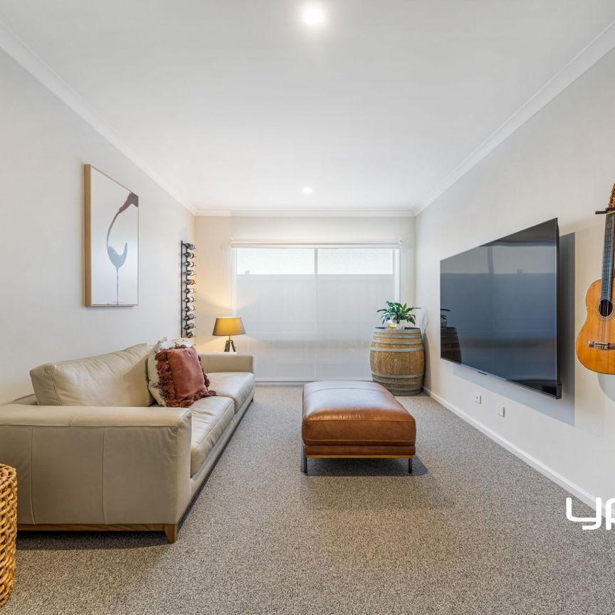 GREAT FAMILY HOME - Photo 1