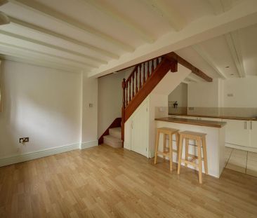 2 bedroom end of terrace house to rent - Photo 5